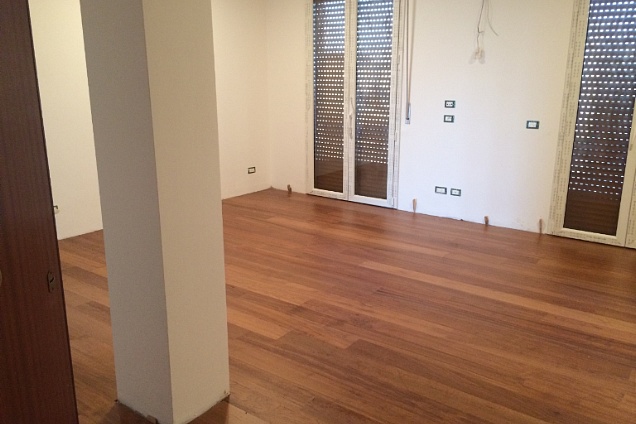 PARQUET / PAVIMENTI IN LEGNO (noce-nazionale) - 9