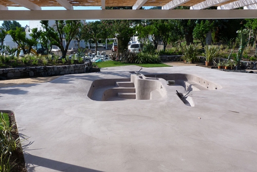 Pavimento Moderno Rivestimento per piscina in cemento armato - 4