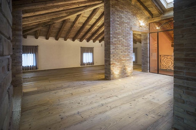 PARQUET / PAVIMENTI IN LEGNO (massello-massiccio) - 1