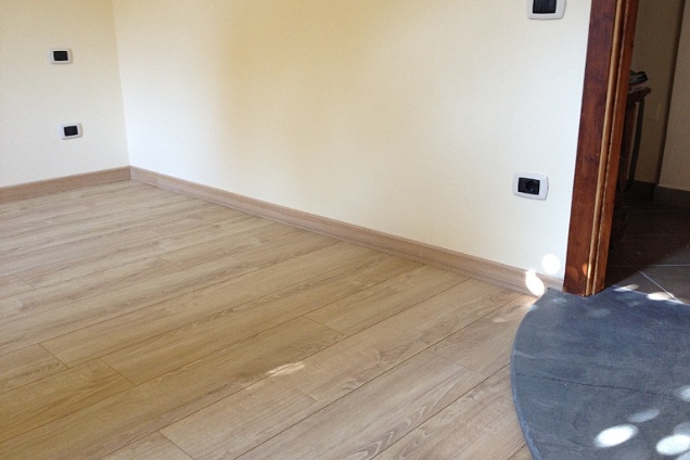 PARQUET / PAVIMENTI IN LEGNO (laminato) - 5