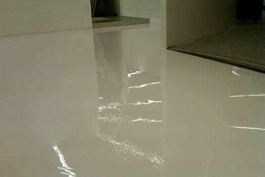 Resine Strutturate Pavimenti in resina Protection in colata bianca - 2