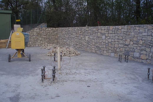 Picaprede di Darkin Maffi Rivestimento muro in sassi - 2