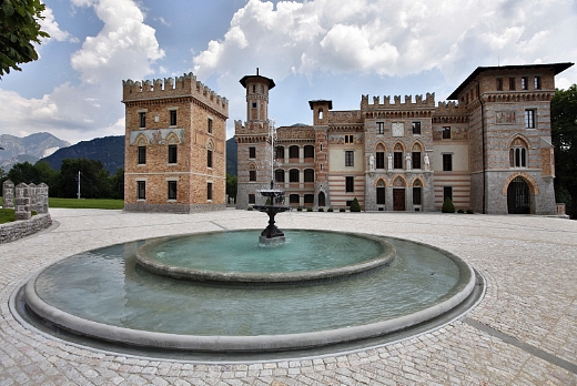 Viel Emozione Pietra Castello Ceconi, Ristrutturazione - 1