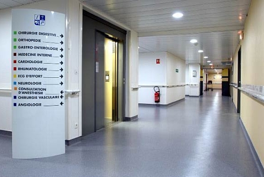 arredamenti moquettes pavimentazione tecnica in pvc per sala opera - 3