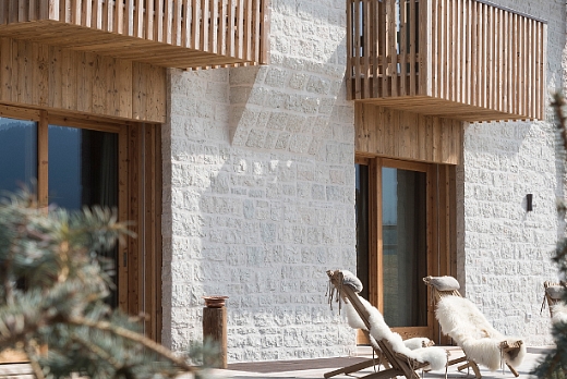 ANTICA EDILIZIA s.r.l. Serramenti e porte in Legno Antico di recupero - 1