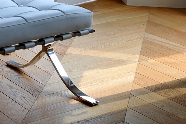 Particolare posa a spina di pesce