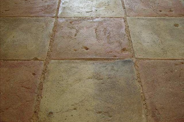 pavimenti in cotto a dama in due colori 