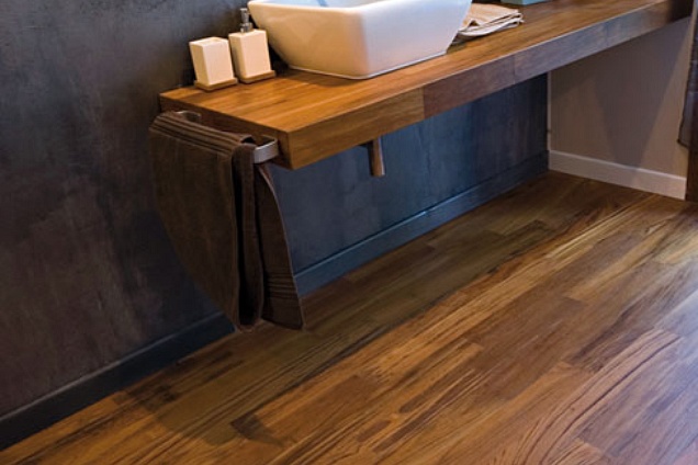 PARQUET / PAVIMENTI IN LEGNO (noce-nazionale) - 1