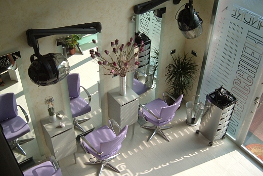 Holy Studio Architettura Negozio per parrucchiere, Napoli. - 1