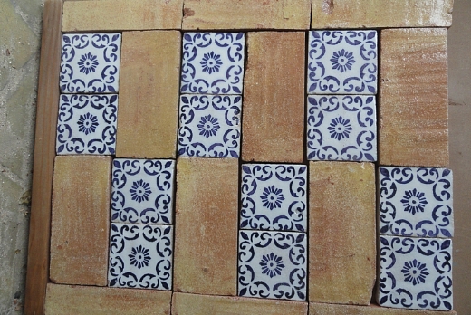 Fornace De Marco Pavimenti in cotto con inserimento di maioliche - 2