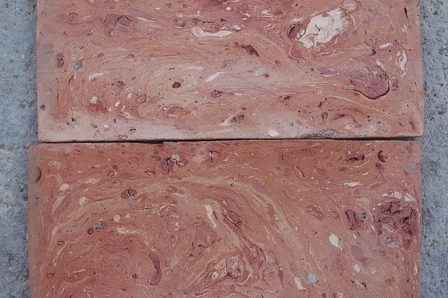 Artigianali Pavimenti in cotto fatto a mano variegato. Formato rettangolare