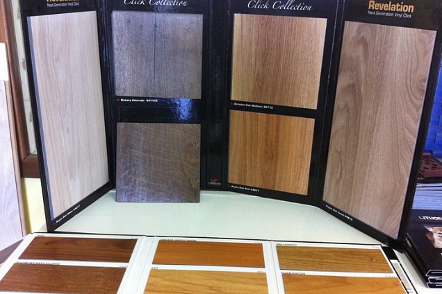 190x1210x5 mm,R10,Utilization Class 33/42,finitura PU WITH CB (ceramic beads) reazione al fuoco Bfl-S1, incastro a clic