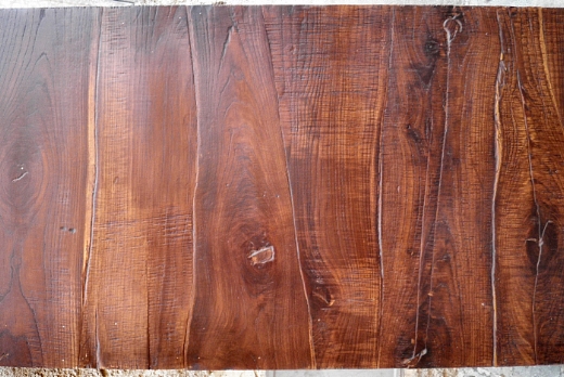 Pavimento in castagno a tavole anticato