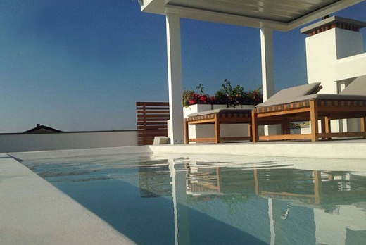 Pavimento Moderno Rivestimento per piscina in cemento armato - 1