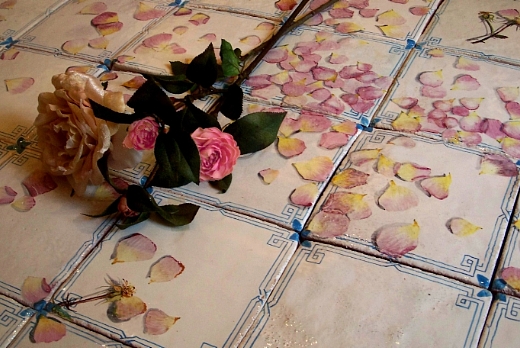 pavimento dipinto completamente a mano pezzo per pezzo