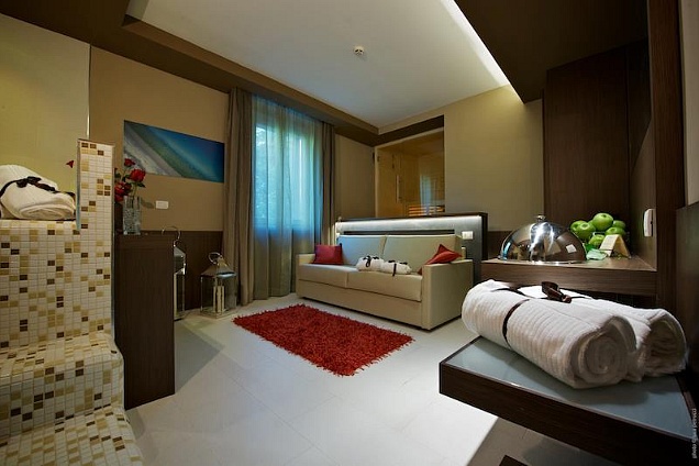 Wellness room Hotel Villa dei Platani Foligno
Vista verso la sauna