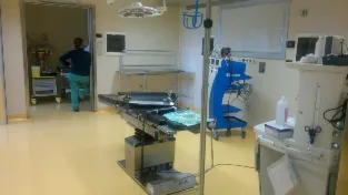 pavimentazione tecnica in pvc per sala opera — immagine 1 di 8