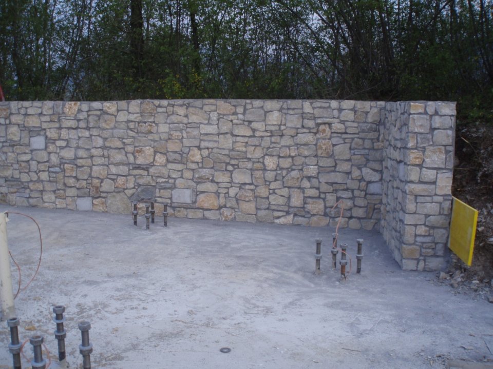 Rivestimento muro in sassi — Picaprede di Darkin Maffi