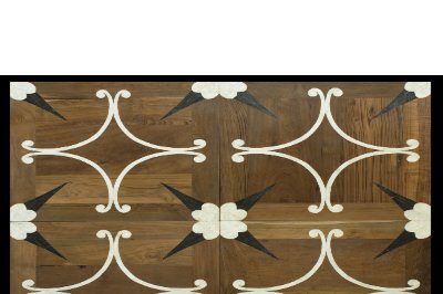 Pavimento intarsiato con materiali di prestigio
