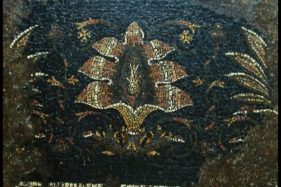 Mosaici romani anticati con inserti di coccio pest