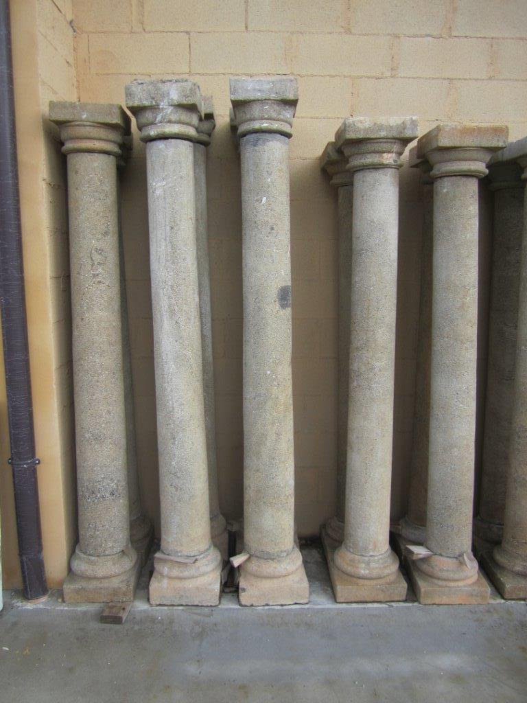 colonne antiche in granito varie misure — Artepronta s.a.s.
