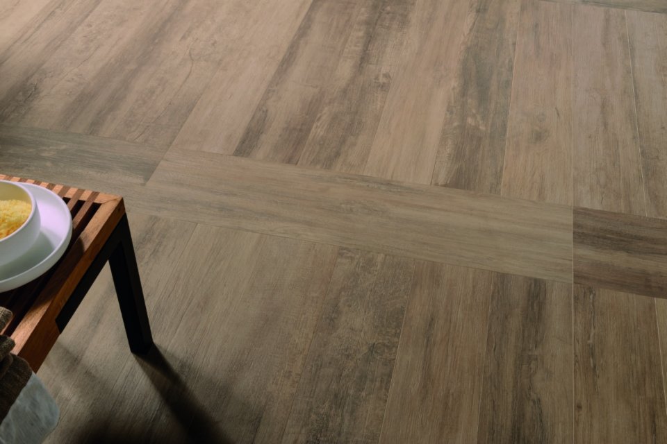 VIBE: gres porcellanato effetto legno — Ceramiche Caesar