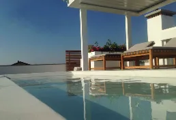 Rivestimento per piscina in cemento armato — immagine 1 di 4