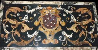 Pavimenti e rivestimenti in marmo intarsiati — immagine 2 di 4
