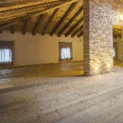 Pavimenti a listoni in Legno Antico — immagine 1 di 9