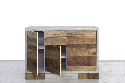 Complementi di design in legno antico