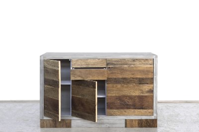 Complementi di design in legno antico