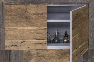Complementi di design in legno antico