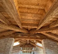 Travi Antiche per uso strutturale — immagine 1 di 9