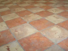 tavella  a mano 33x33 — immagine 1 di 2