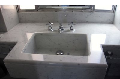 rivestimenti per bagni e centri benessere in marmo