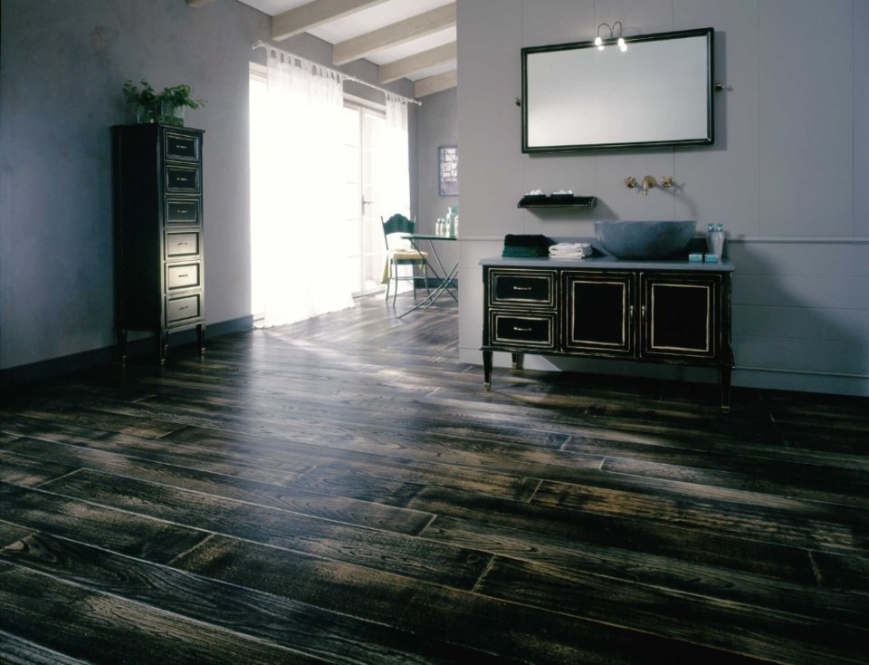 ROVERE RUSTICO NERO effetto INVECCHIATO — De Zotti Design