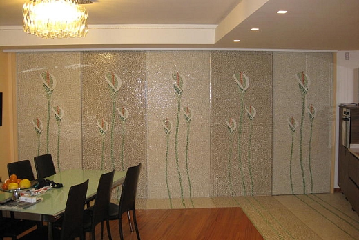 é un lavoro eseguido con prodotti creati da una nota azienda di mosaici( LA MEGARON)...